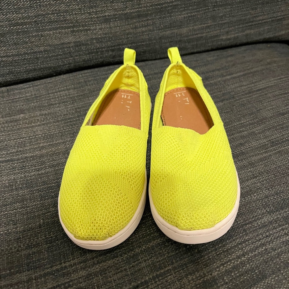Toms Kids Slip-On Sneakers in Neon Yellow